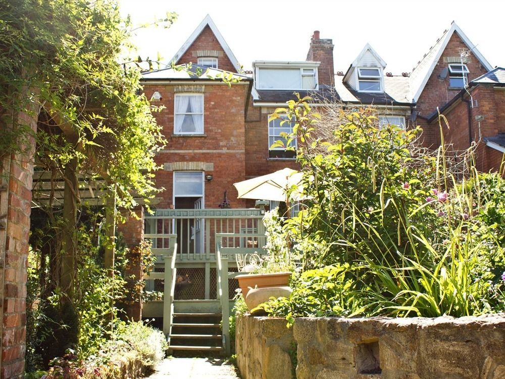Mountlands Lodge Taunton Exterior photo