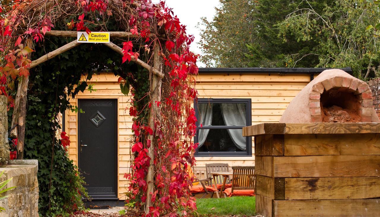 Mountlands Lodge Taunton Exterior photo