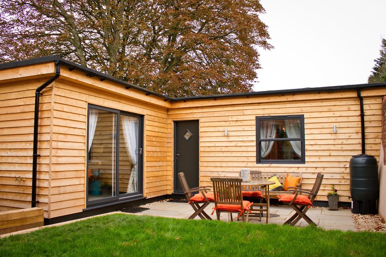 Mountlands Lodge Taunton Exterior photo